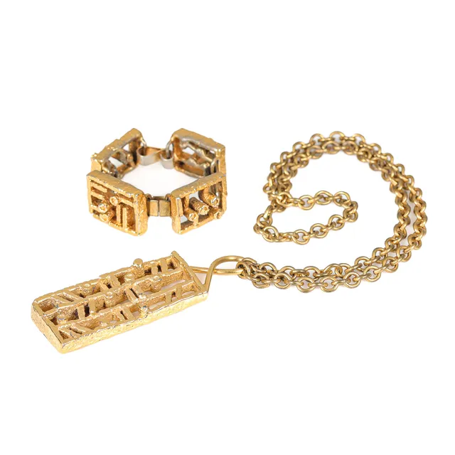 Jacob Hull: Necklace and bracelet of gilded metal, circa 1970 (2)