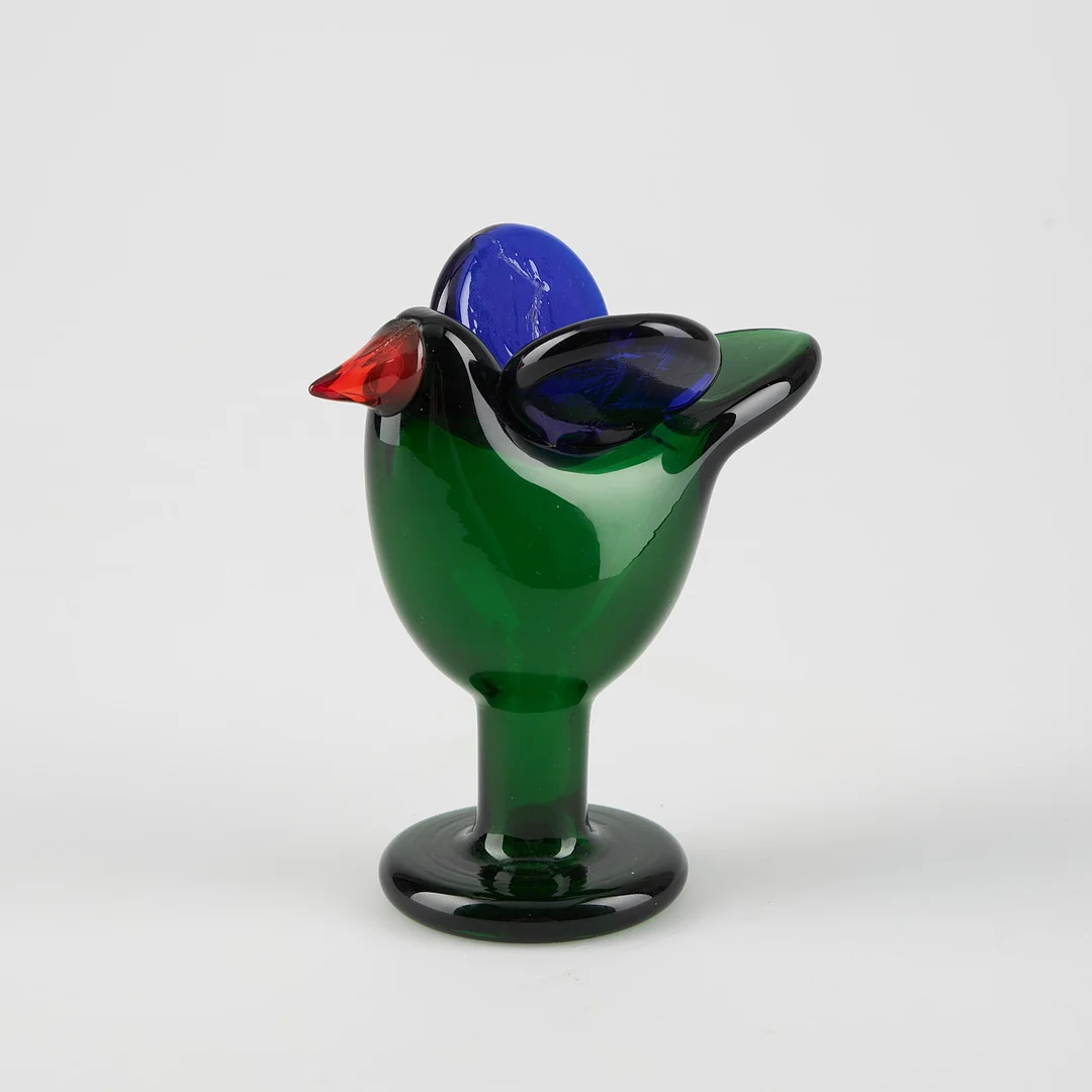 OIVA TOIKKA. GLASFÅGEL, "Sieppo", flugsnappare på fot, modell/försök, osignerad, Nuutajärvi Notsjö 1970-tal. — Art glass — Stockholms Auktionsverk Helsinki