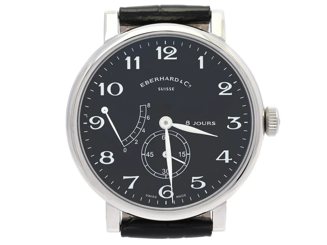 EBERHARD & CO, 8 Jours Grande Taille, Cal 896-1, Serie nr. 2664, Ref nr. 21027.5, herrur, 41 mm, stål, manuell, safirglas, liten sekundvisare, gångreservsindikator (8-dagars), glasbaksida, läderband, originalspänne, ca 2015, box, ytterkartong. — Klockor/Eberhard & Co — Kaplans