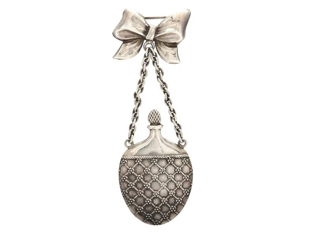 BROSCH, silver, Ge-Kå, Stockholm 1946, mått 2,3 x 7,0 cm, vikt 12,3 g.