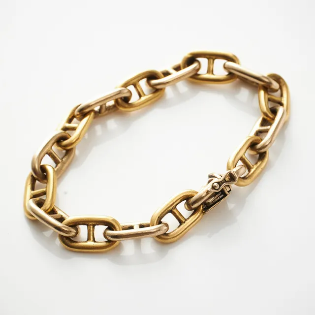 ARMBAND, 18 k röd/vitguld, fantasilänk, Italien/Vicenza (1944-1968).