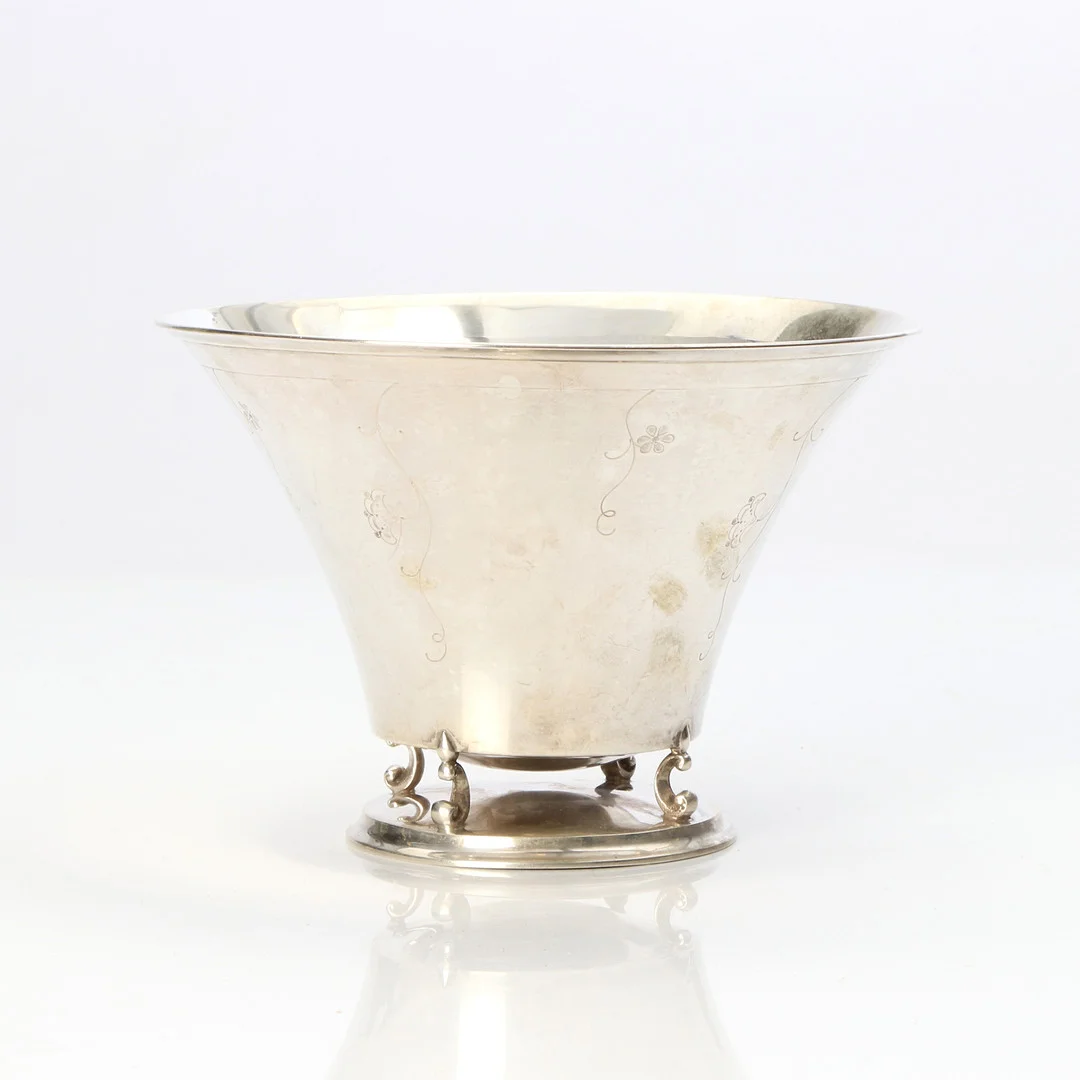 KARL ANDERSSON. Skål på fot. Silver. Vikt ca 290 gram. Stockholm, 1929. — Silver — Skånes Auktionsverk