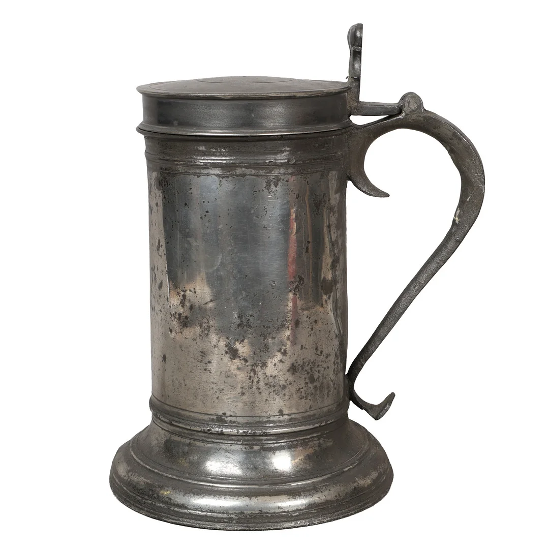 A 17TH CENTURY PEWTER BEEFEATER FLAGON. — Pewter, Brass & Copper — Bishop & Miller