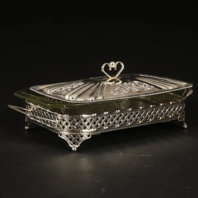 SERVERINGSFORM, glas och vitmetall, Simax, 1900-talets sista del.