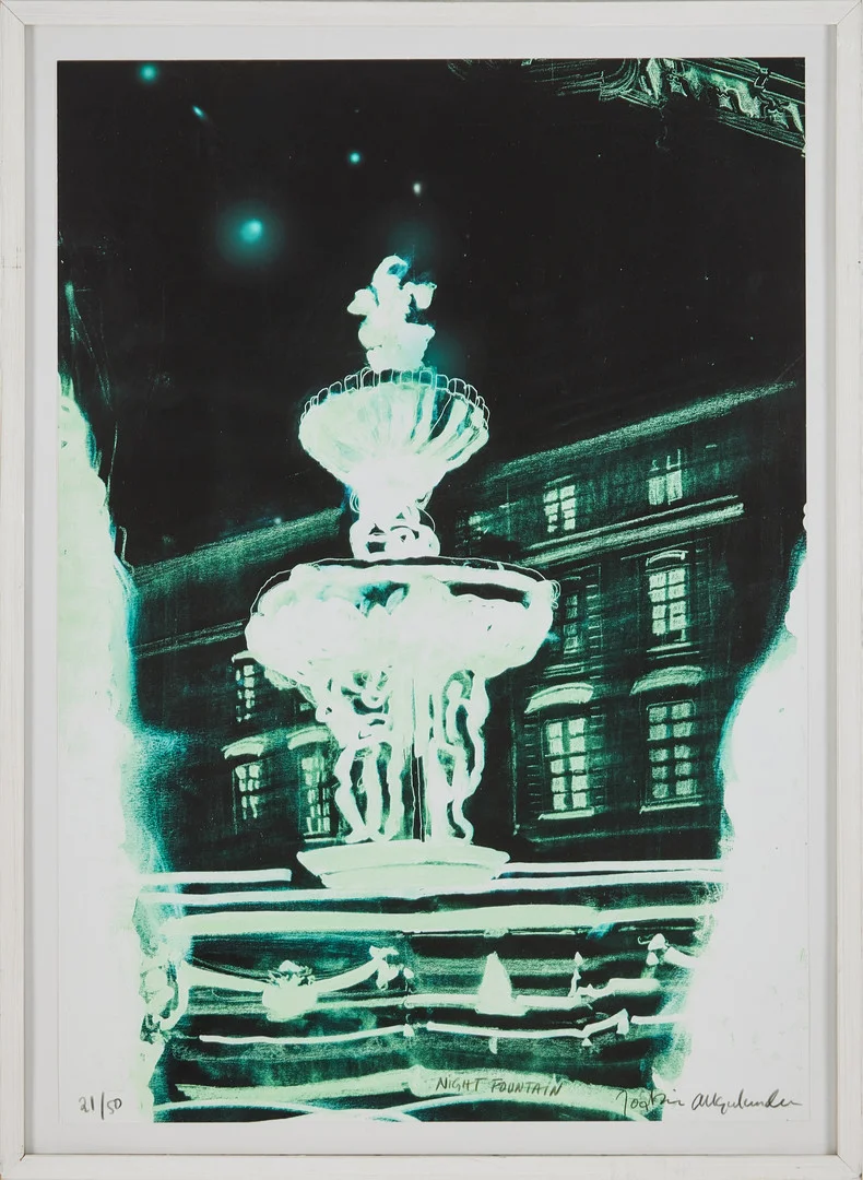 JOAKIM ALLGULANDER (FÖDD 1965). "Night Fountain"", färglitografi. — Engravings & Prints — Stockholms Auktionsverk Magasin 5