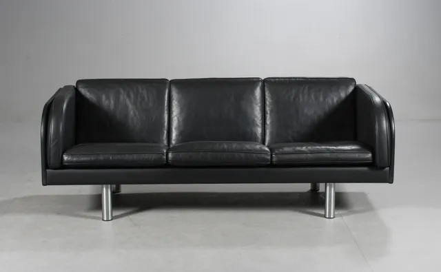 Jørgen Gammelgaard. Three-seater sofa, model EJ20/3