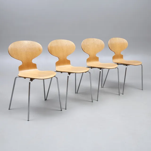 ARNE JACOBSEN. Stolar, 4 st, alm, "Myran", Fritz Hansen, Danmark.