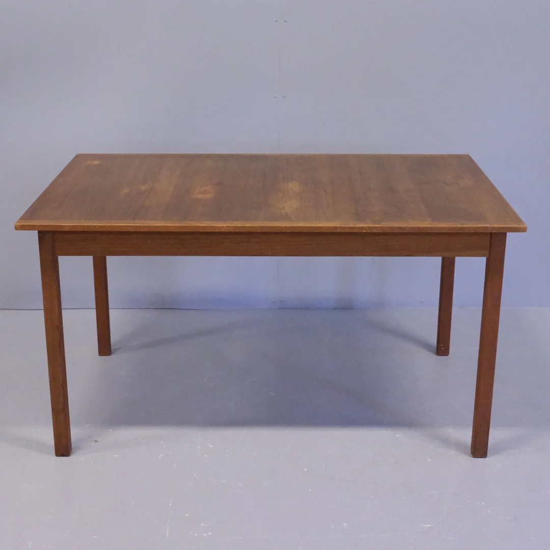 NILS JONSSON. MATBORD. TEAK. MODELL "BURGVIK" UR SERIEN BRA BOHAG. TROEDS. 1960-TAL. — Dining tables — Björnssons Auktionskammare