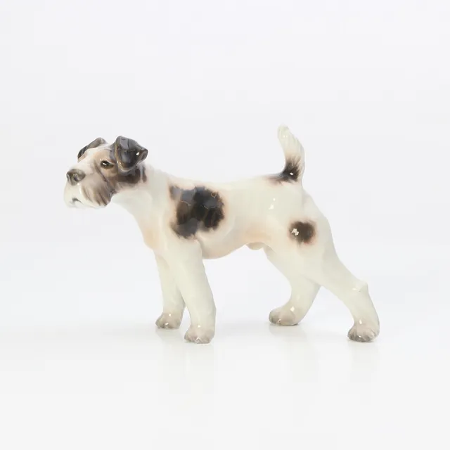 DAHL JENSEN, FIGURIN. Porslin. Nr 1009. Hund.
