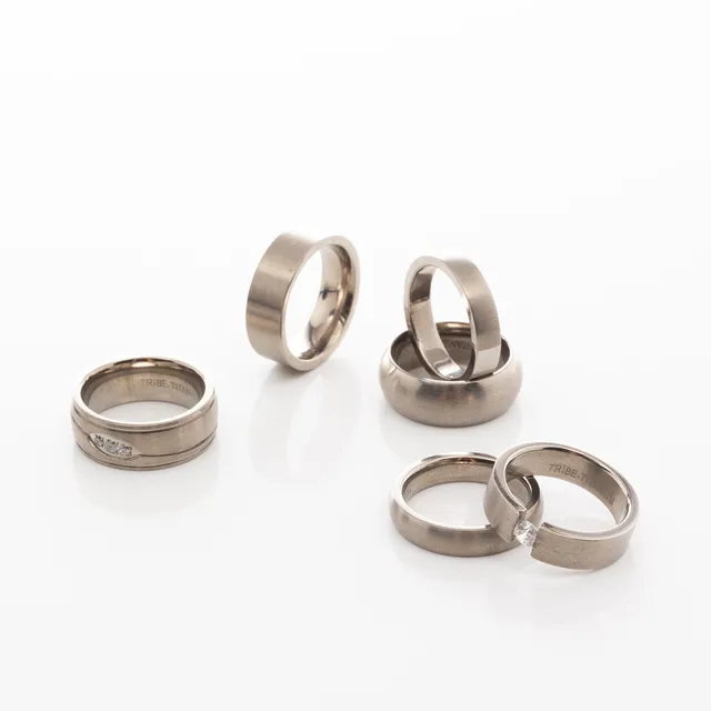 RINGAR, 6 st, Titan, Cubic Zirkoner.