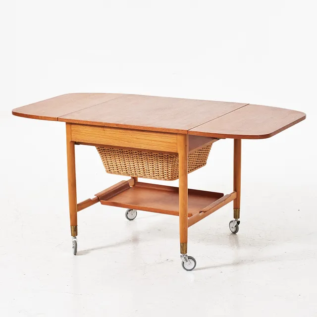 BERTIL FRIDHAGEN. Sybord, 1950/60-tal, bok och teak, Bodafors.