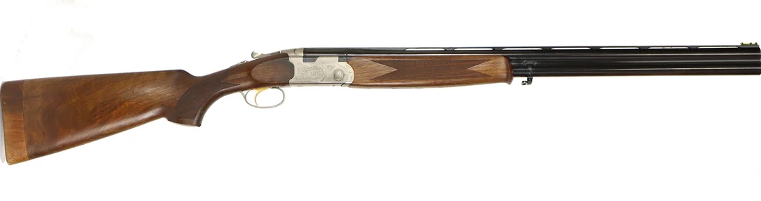 HAGELGEVÄR, fabrikat Beretta, modell 686 Silver Pigeon, kaliber 12/76, tillv.nr M54354B, se-nr SE0154920. — Shotguns — Walter Borg