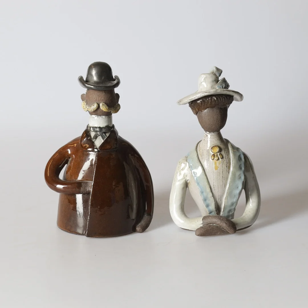 ELSI BORELIUS. Figuriner, 1 par, signerade, 1950/60-tal. — European — Gomér & Andersson Nyköping
