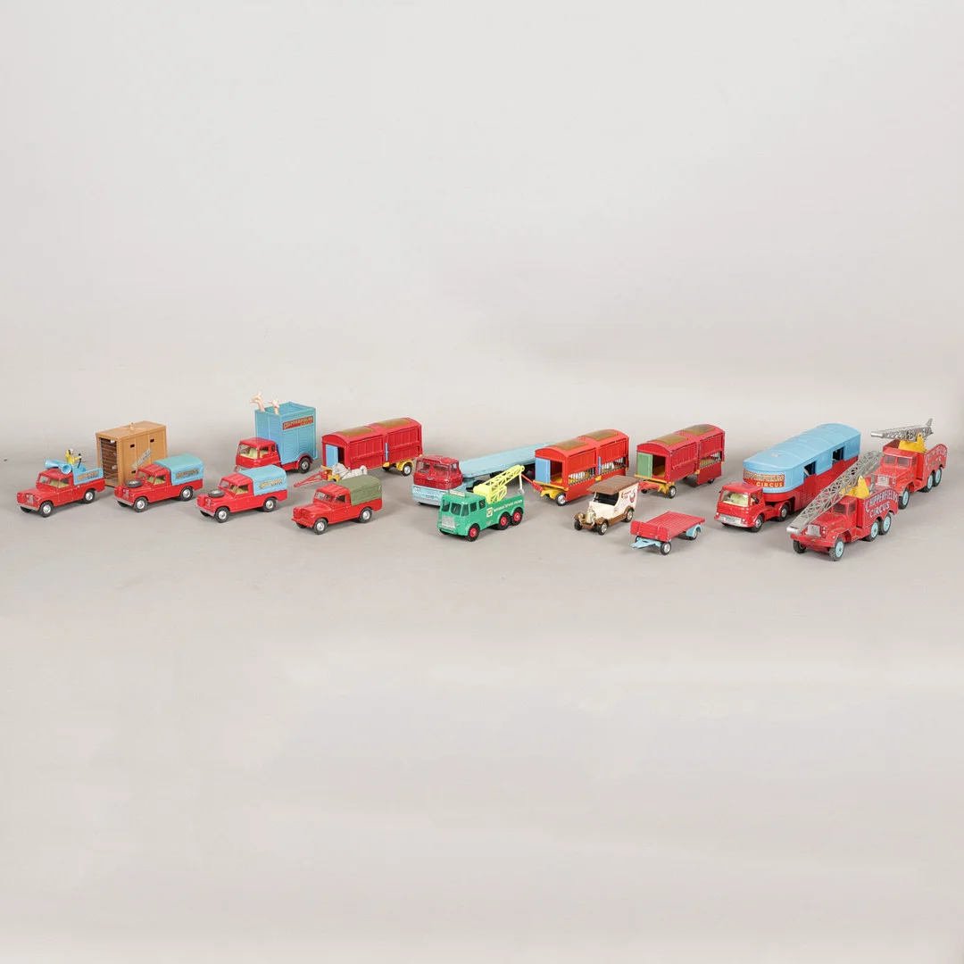 A COLLECTION OF CORGI MAJOR CHIPPERFIELD'S CIRCUS MODELS (QTY). — Model cars — Bishop & Miller