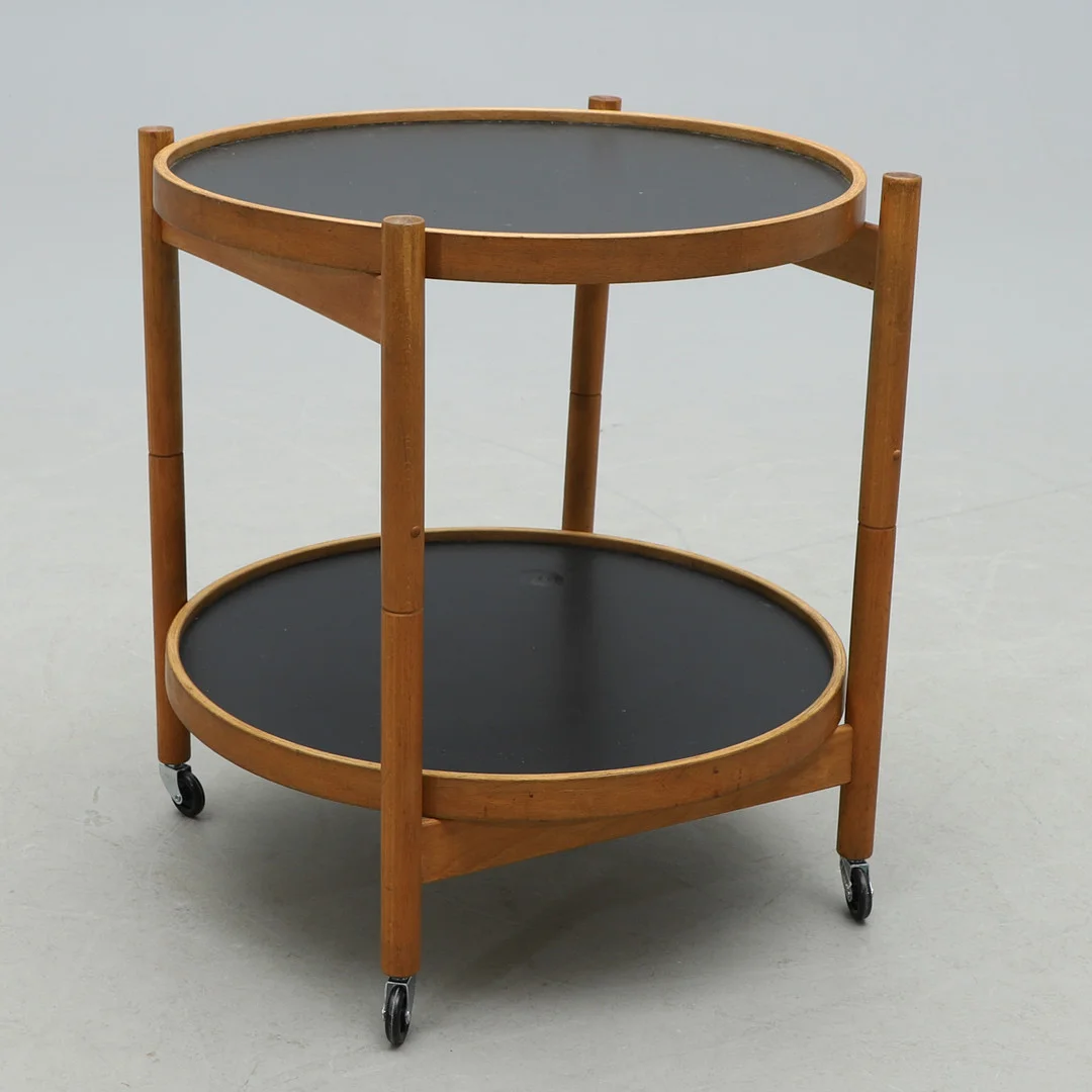 HANS BØLLING. BRICKBORD, bok och laminat, "Krüger", för Torben Ørskov, Danmark. — Tables — Crafoord Auktioner Malmö