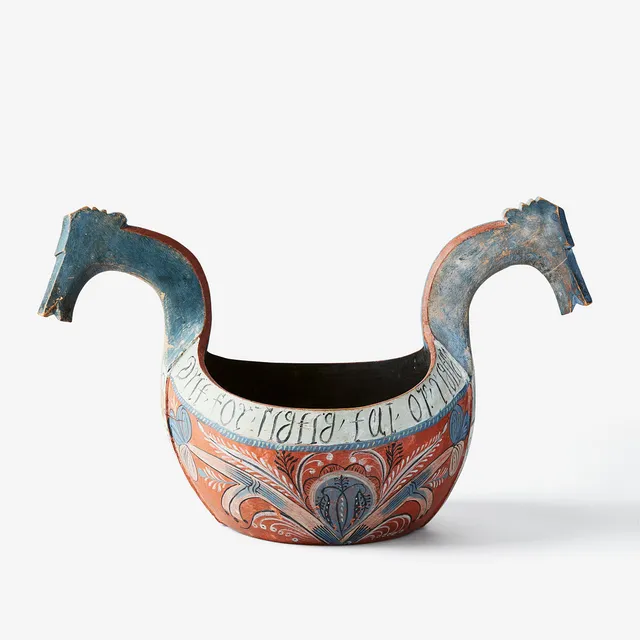 ÖLBOLLE, Norge 1800-talets första hälft, träskuren dekor, polykrom originalmålning.