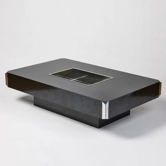WILLY RIZZO. Soffbord/barbord, Italien 1970-tal, svart glasfiber med nedsänkt lös insats i rostfritt stål.