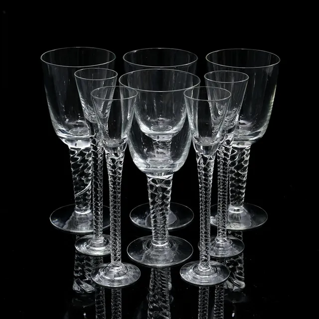 JACOB BANG. "Amager Twist", 8 st glas, Holmegaard, 1950-tal.