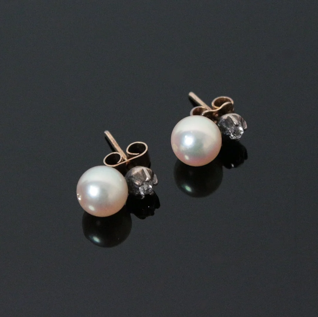 Ohrstecker mit Diamantrosen, 750er Gelbgold. — Earrings — Stockholms Auktionsverk Düsseldorf/Neuss