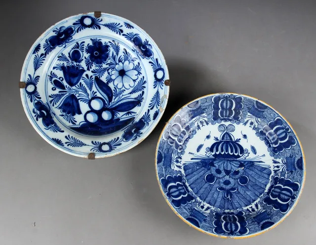 To fade af fajance, Delft 1700-tallet (2)