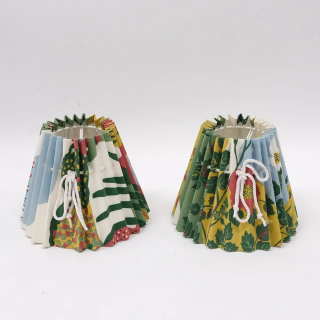JOSEF FRANK. LAMPSKÄRMAR, FIRMA SVENSKT TENN, TVÅ STYCKEN.