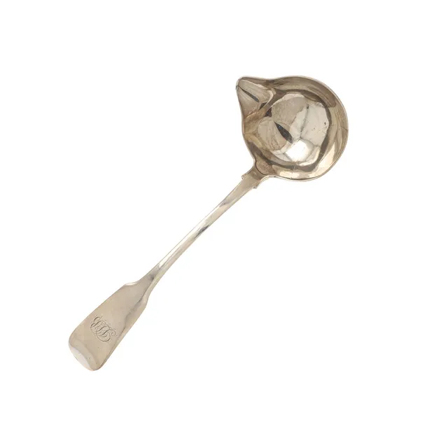 A GEORGE IV IRISH SILVER FIDDLE AND RATTAIL PATTERN LIPPED TODDY LADLE.