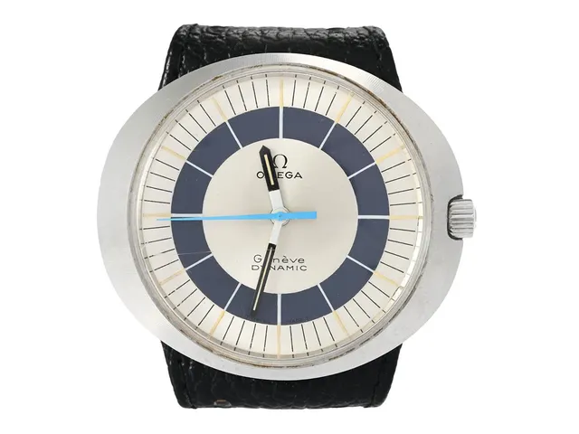 OMEGA, Genève, Dynamic I (T Swiss Made T), Cal 601, Serie nr. 27014956, Ref nr. ST 136.033, Boett nr. 135.033/136.033/165.039/166.039, herrur, 41 x 36 mm, stål, manuell, plexiglas, integrerat läderband (se fördjupad info), originalspänne, ca 1968.
