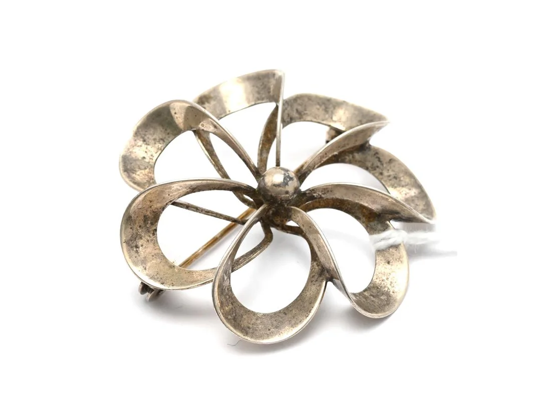 Brosch S925 6,4g höjd: 40mm bredd: 40mm, design: N.E. From — Smycken/Brosch — Kaplans