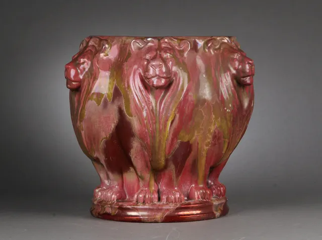 Karl Hansen Reistrup for Kähler. 'Løvekrukke' in lustre earthenware