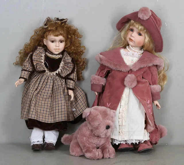 DOCKOR, 2 st, porslin, 1900-tal.