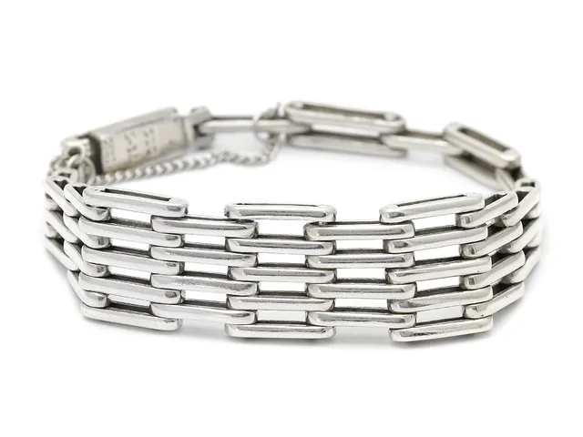 ARMBAND, sterlingsilver, längd 20,5 cm, vikt 39 g.