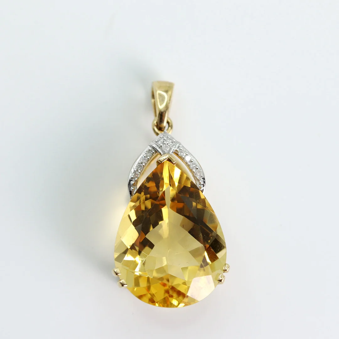 LARGE CITRINE AND DIAMOND 9CT PENDANT. — Brooches & Pendants — Chalkwell Auctions