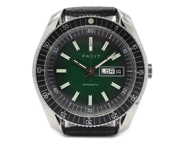 FACIT, herrur, 42 mm, Cal ETA 2789, Ref nr. 21511, vitmetall, automatisk, plexiglas, dag, datum, konstläderband, hängetikett, ca 1970.
