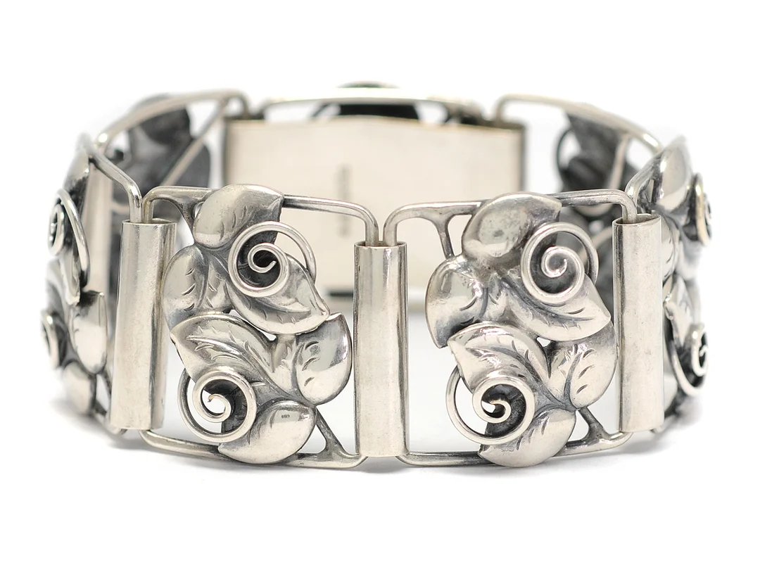 ARMBAND, silver, längd 19 cm, bredd 2,5 cm, Stockholm 1948. — Smycken/Armband — Kaplans