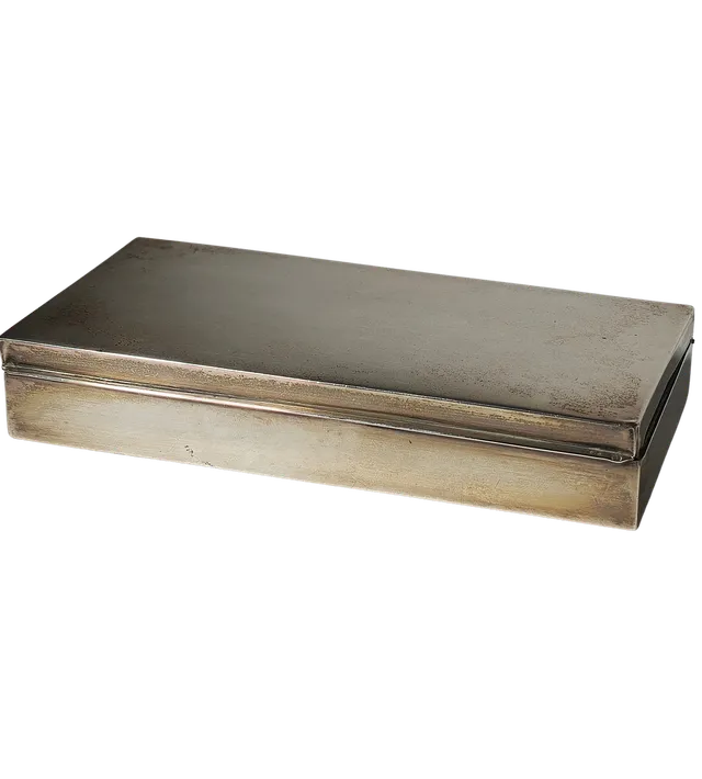 CAJA RECTANGULAR EN PLATA PUNZONADA.