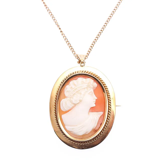 HALSKEDJA med CAMÉHÄNGE/BROSCH, guld 18K, totalvikt 10,81 gram.