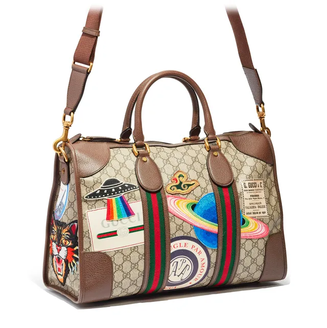 Gucci — GG Supreme Duffle Bag