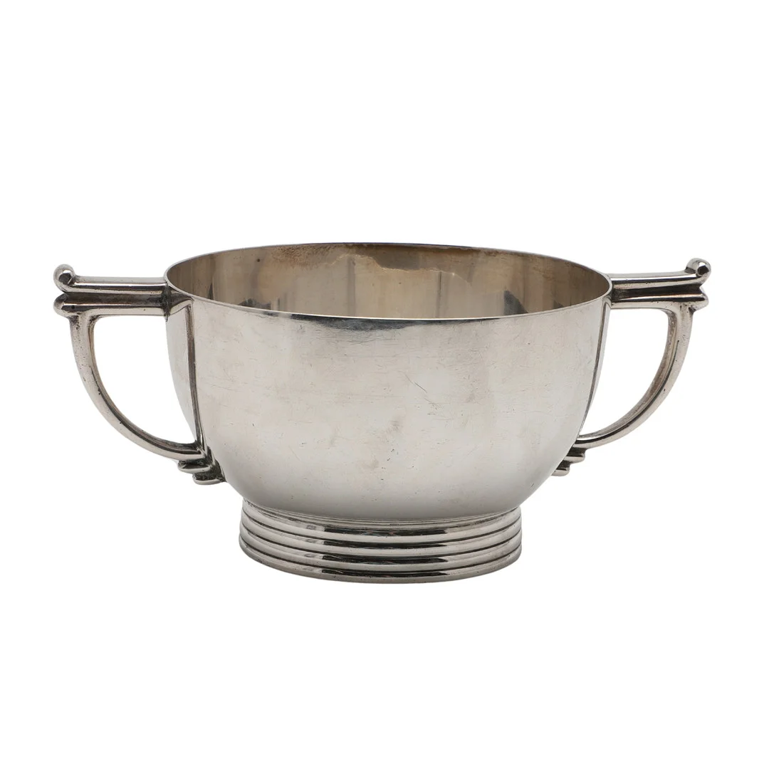 A GEORGE VI SILVER SUGAR BOWL. — Silver — Lawrences Auctioneers