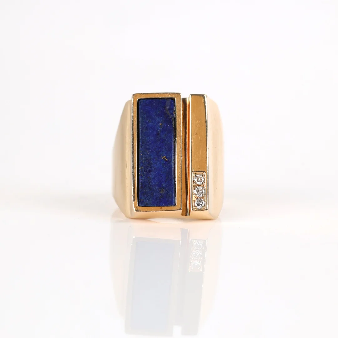 Palle Nielsen: A ring of 14k gold set with lapis lazuli and diamonds. Size 53. — Jewellery/Rings — Lauritz