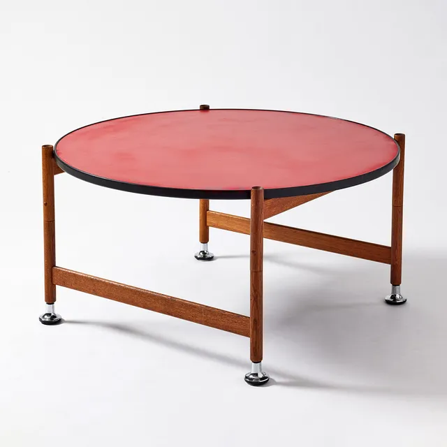 HANS BÖLLING. Soffbord, Torben Ørskov & Co, Danmark, 1950/60-tal, fällbar benställning i teak, skiva i rött laminat, kromade benavslut.