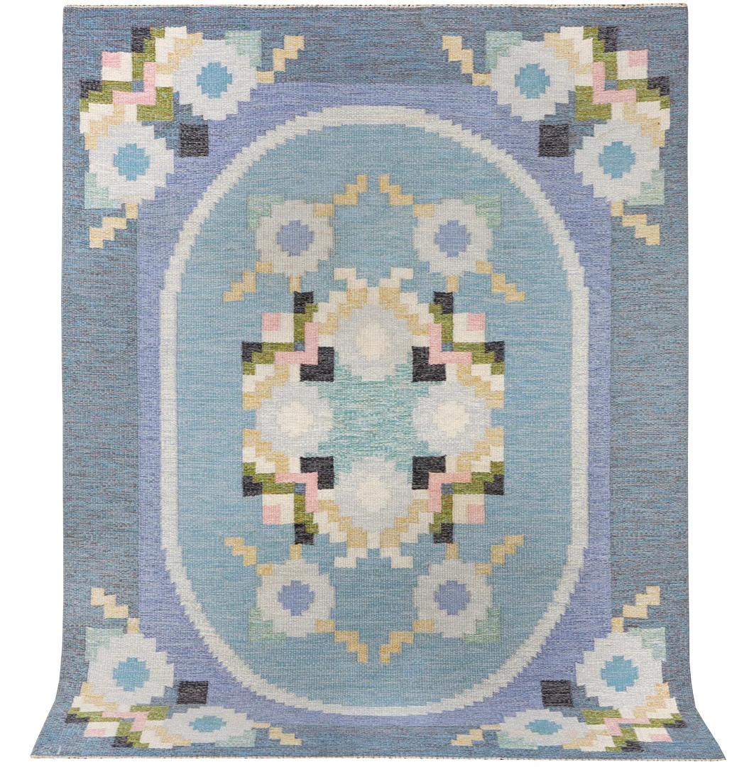 INGEGERD SILOW. Matta, röllakan, 230X168 cm. — European Carpets & Textiles — Formstad Auktioner