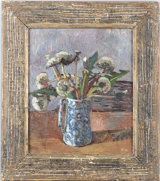 NISSE ZETTERBERG. "Maskrosbollar i blå vas", olja på pannå.