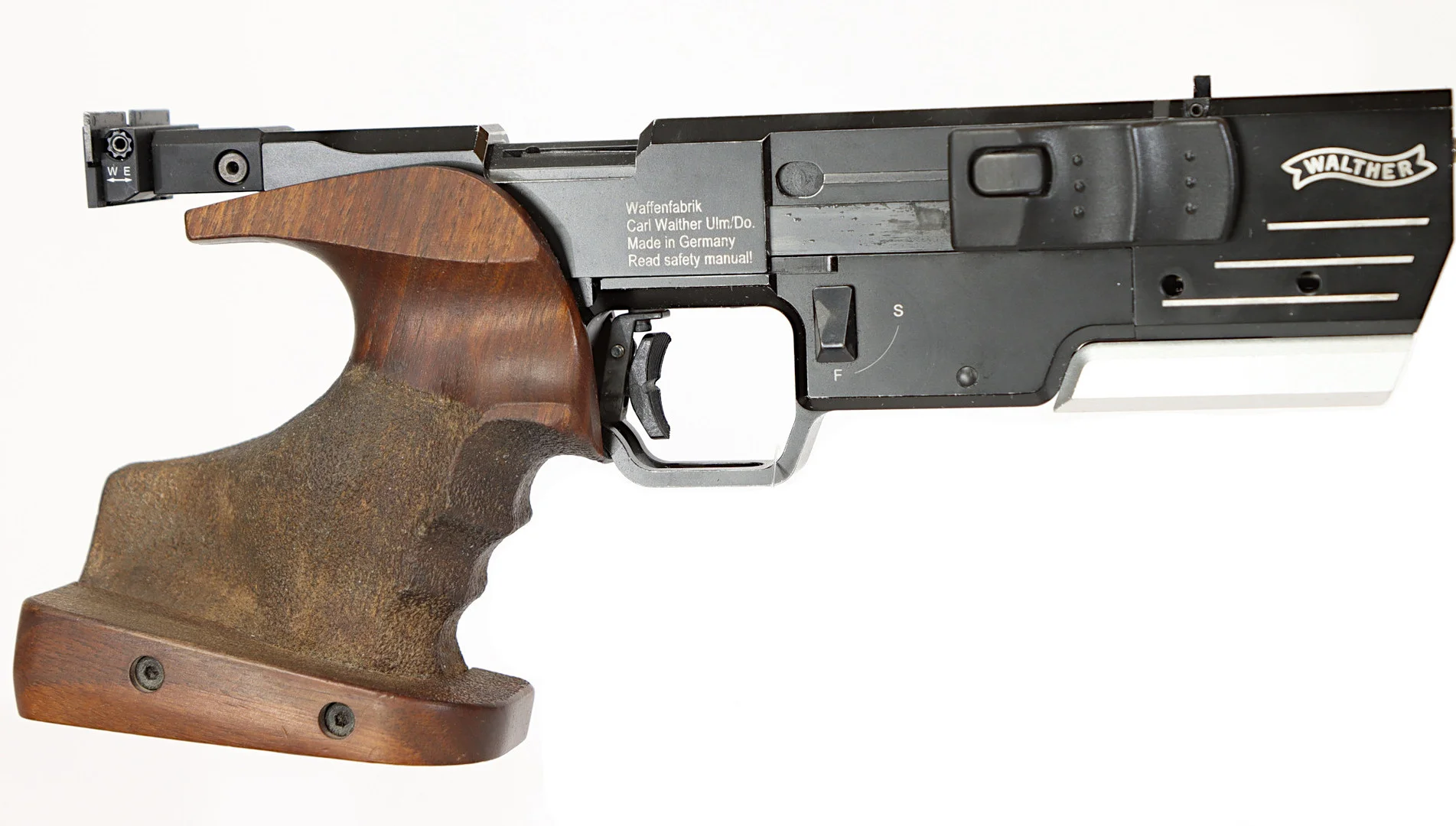 PISTOL, Halvautomatisk, fabrikat Walther, modell SSP, kaliber .22LR, tillv.nr WSP 05363, se-nr SE2357609. — Pistols — Walter Borg