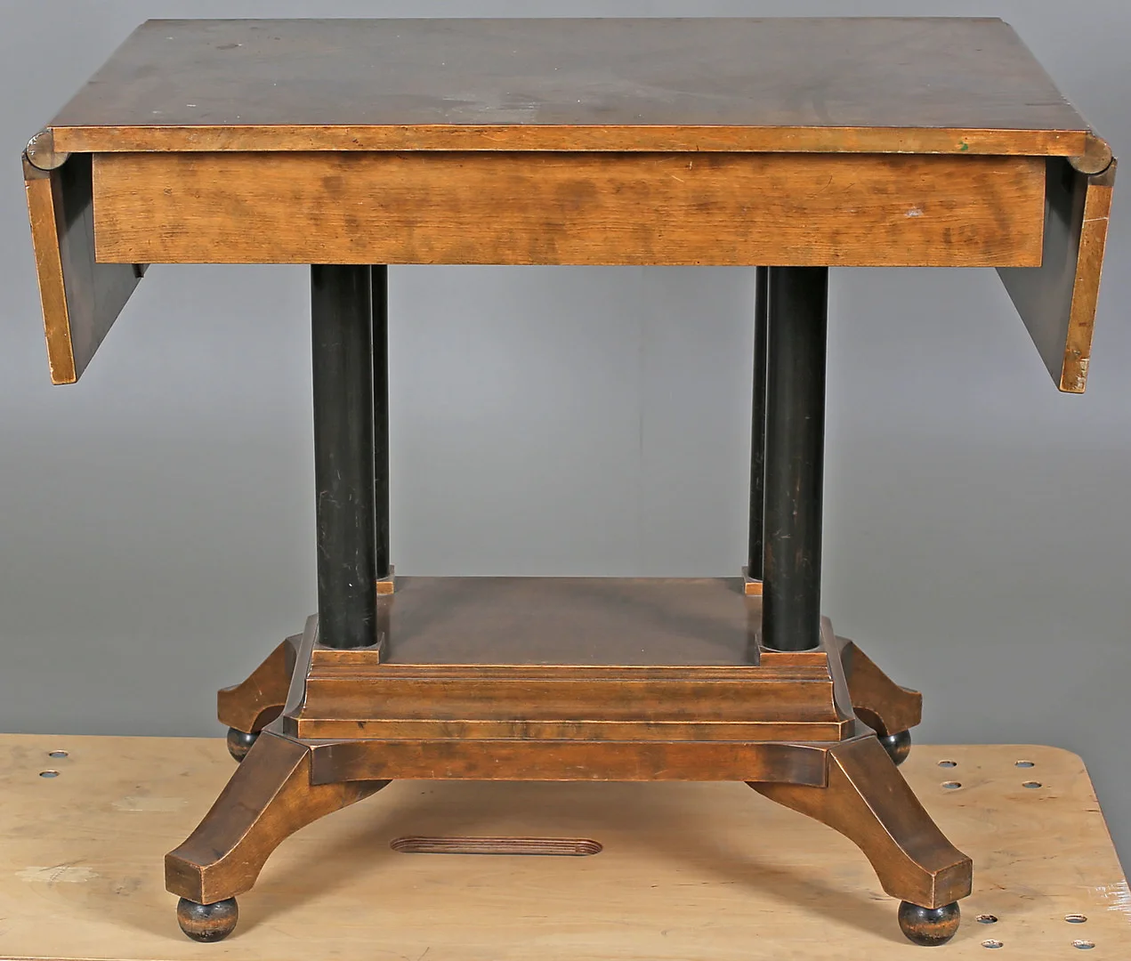 KLAFFBORD, Karl-Johan stil, 1900-talets början. — Tables — Garpenhus Auktioner
