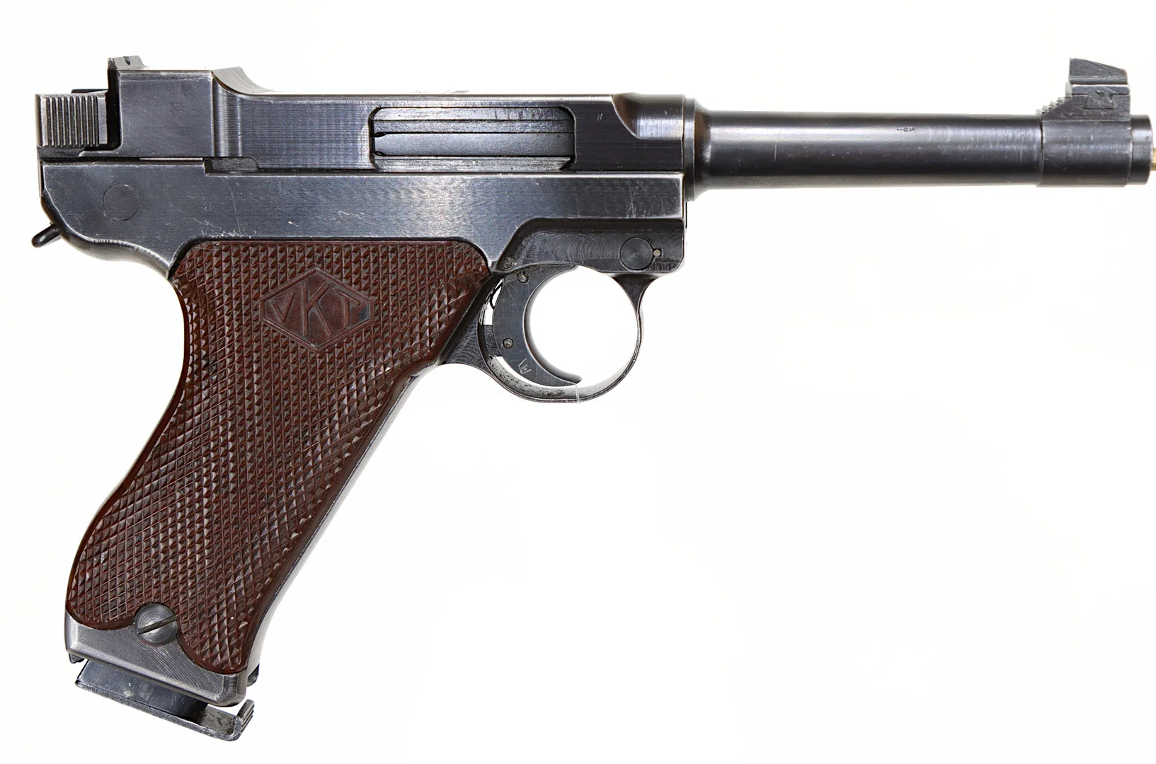 PISTOL, Halvautomatisk, fabrikat Valmet, modell L-35, kaliber 9x19, tillv.nr 9056, se-nr SE0124194. — Pistols — Walter Borg