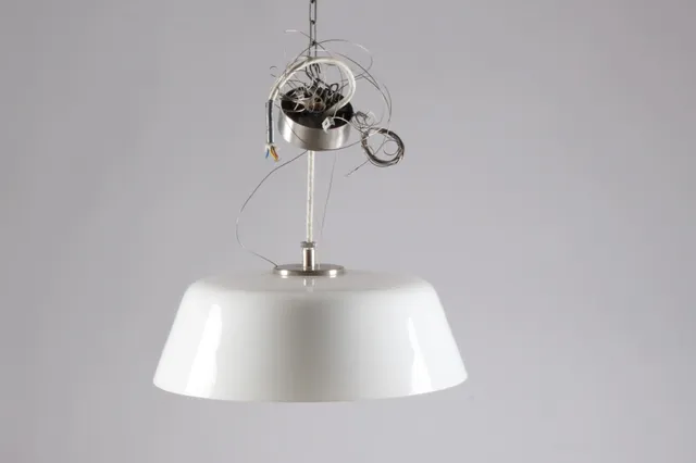 Arne Jacobsen for Louis Poulsen. Stelling pendel