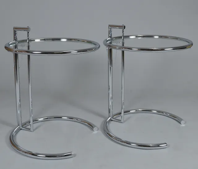 EILEEN GRAY. 2x ADJUSTABLE TISCHE FÜR CLASSICON.