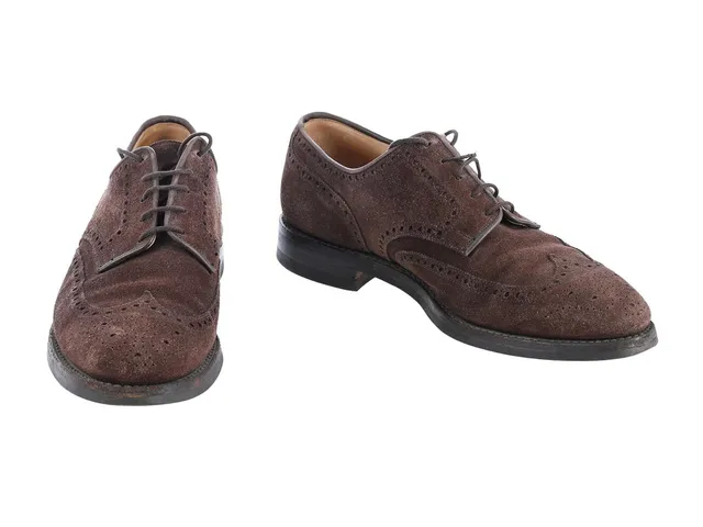 SKOR, CROCKETT&JONES, mörkbrun mocka, stl 41-42, skopåse.