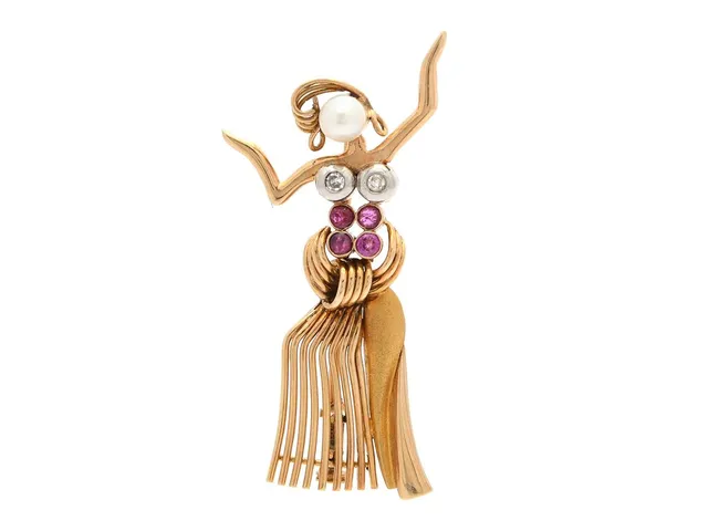BROSCH, 14K guld, odlad pärla, 4 små rubiner, höjd 45 mm, vikt 7,3 g.