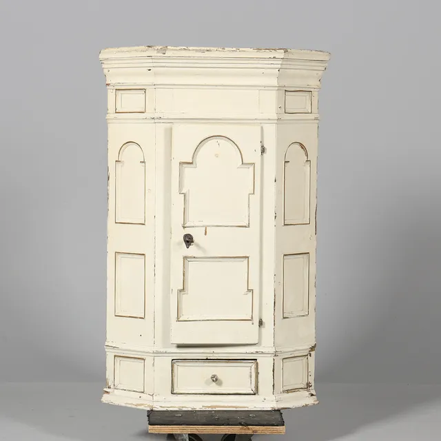 HÖRNSKÅP, vägghängt, allmoge, 1700/1800-tal.